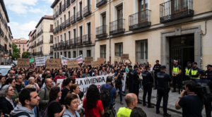 Housing protest in Madrid over the eviction of an 87-year-old woman